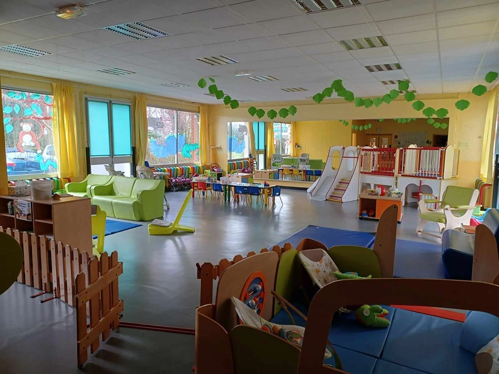 intérieur salle activités rpe arques relais petite enfance
