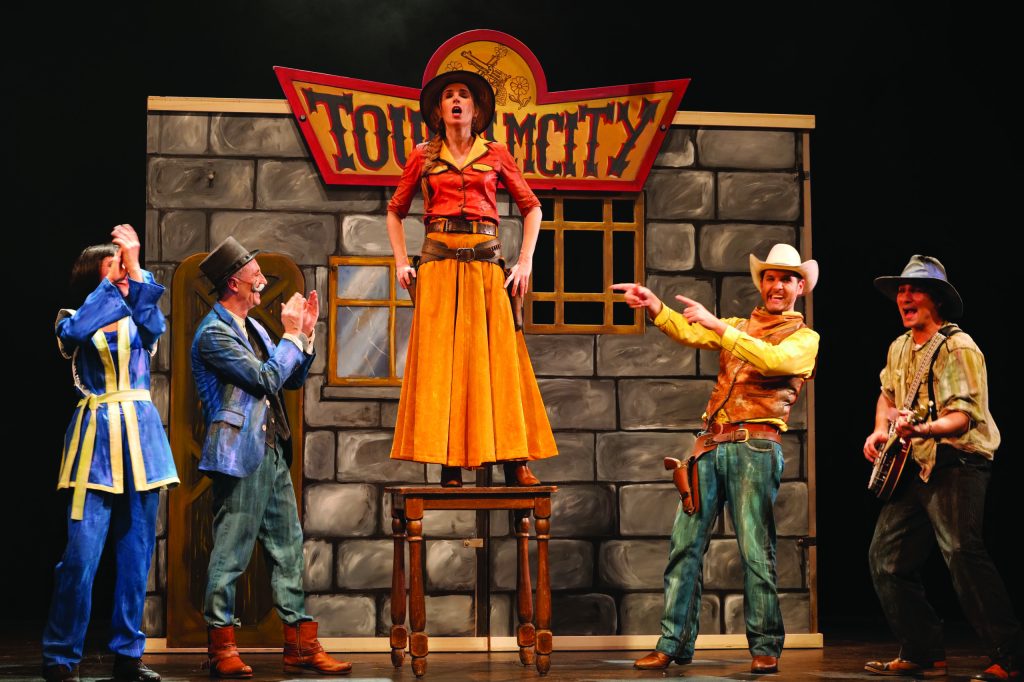 4_Les_Soeurs_Dalton_credit_Ben_Dumas